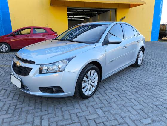 CHEVROLET CRUZE 1.8 LTZ 16V FLEX 4P AUTOMÁTICO CHEVROLET CRUZE 1.8 LTZ 16V FLEX 4P AUTOMÁTICO